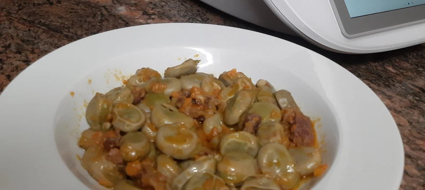 HABAS CON JAMON Y SOBRASADA