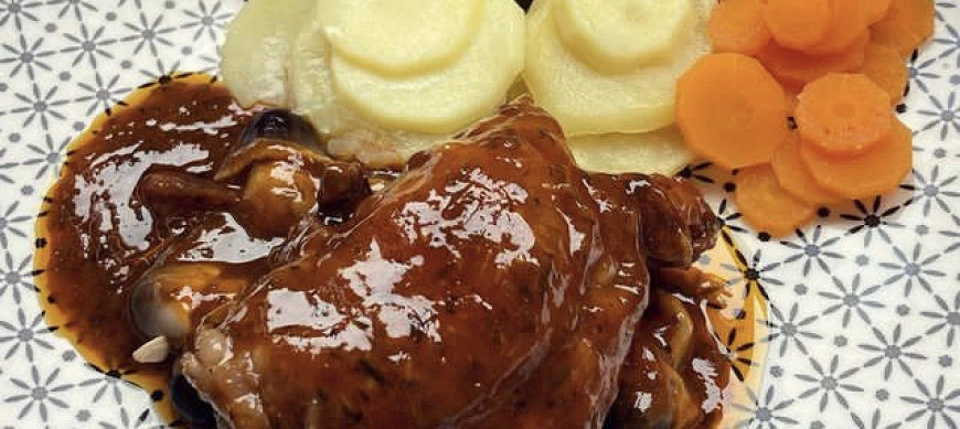 Carrilleras al pimentón con verduras