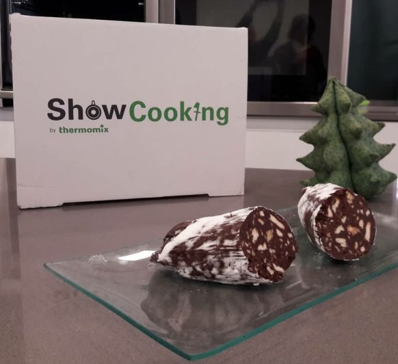 Salchichón de chocolate para los dulces de Navidad